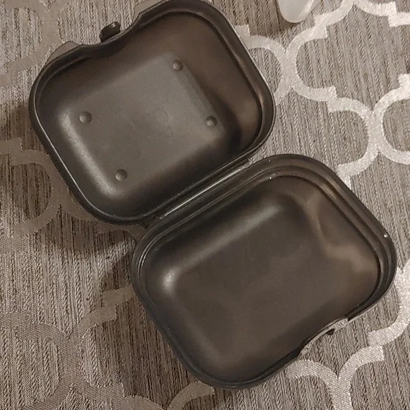 Tupperware lot - Picture 6 of 6